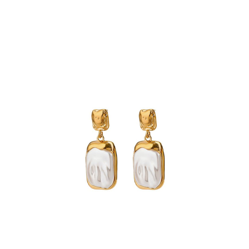 Elegant Pearl Drops