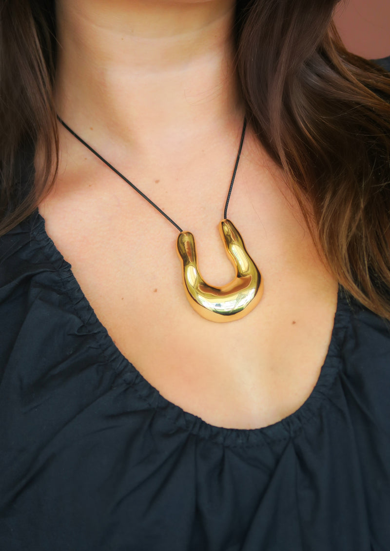Modern Horseshoe Cord Necklace - Gold