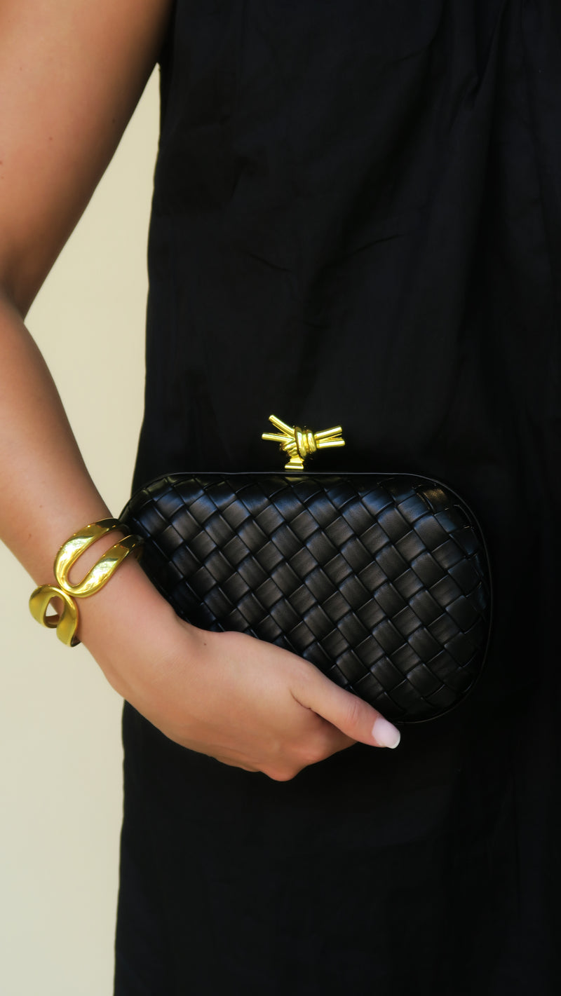 Bonsoir Woven Clutch - Black