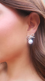 Lucile Pearl and Bow Drop