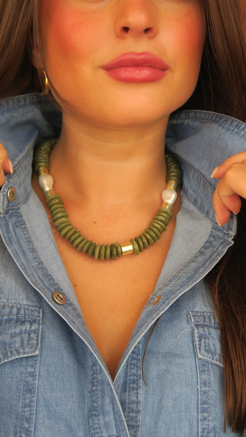 Capri Pearl Collar - Olive