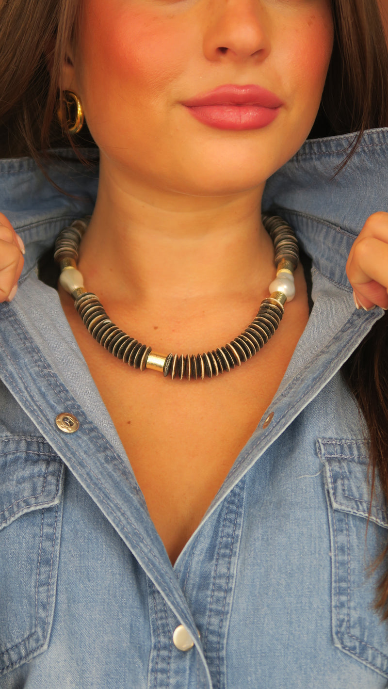 Capri Pearl Collar - Black Wood