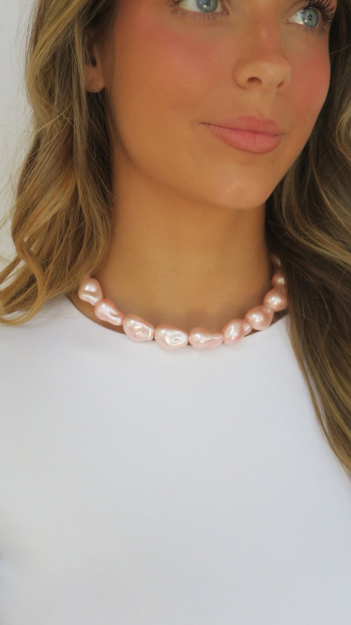 Ariel Pearl Collar - Pink