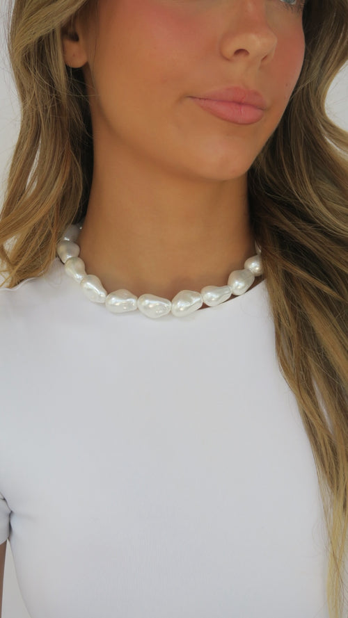 Ariel Pearl Collar - White