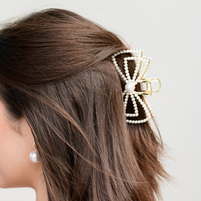 Pearl Bow Claw Clip