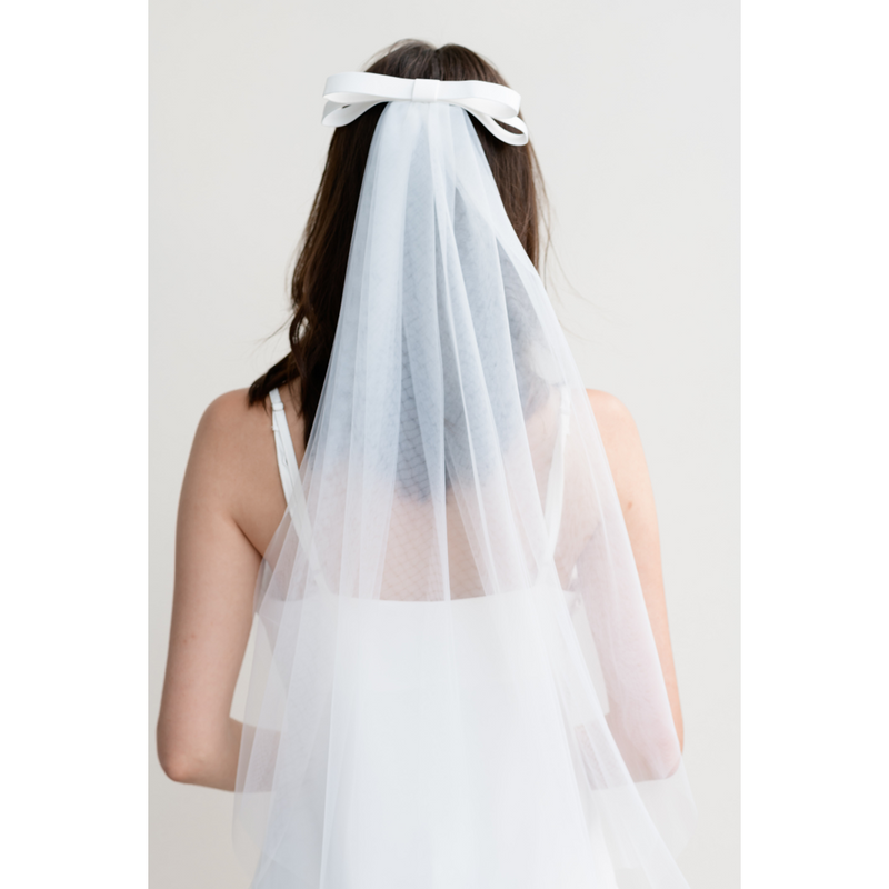 Elegant Bow Veil